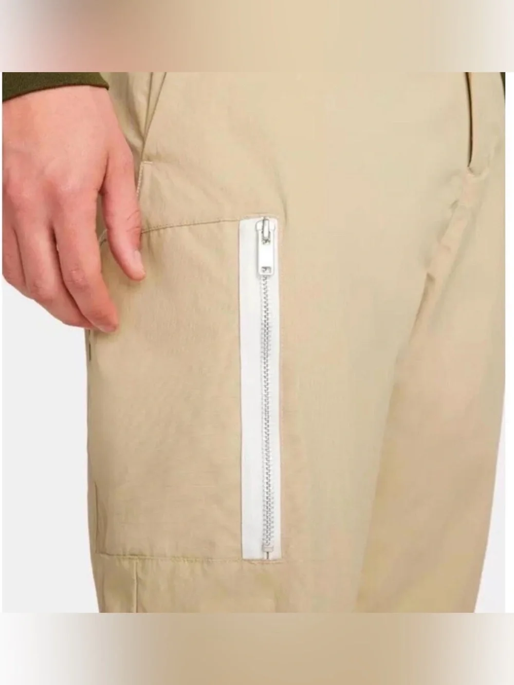 Nike Sportswear Style Essentials Tan Utility Pants. Sz M